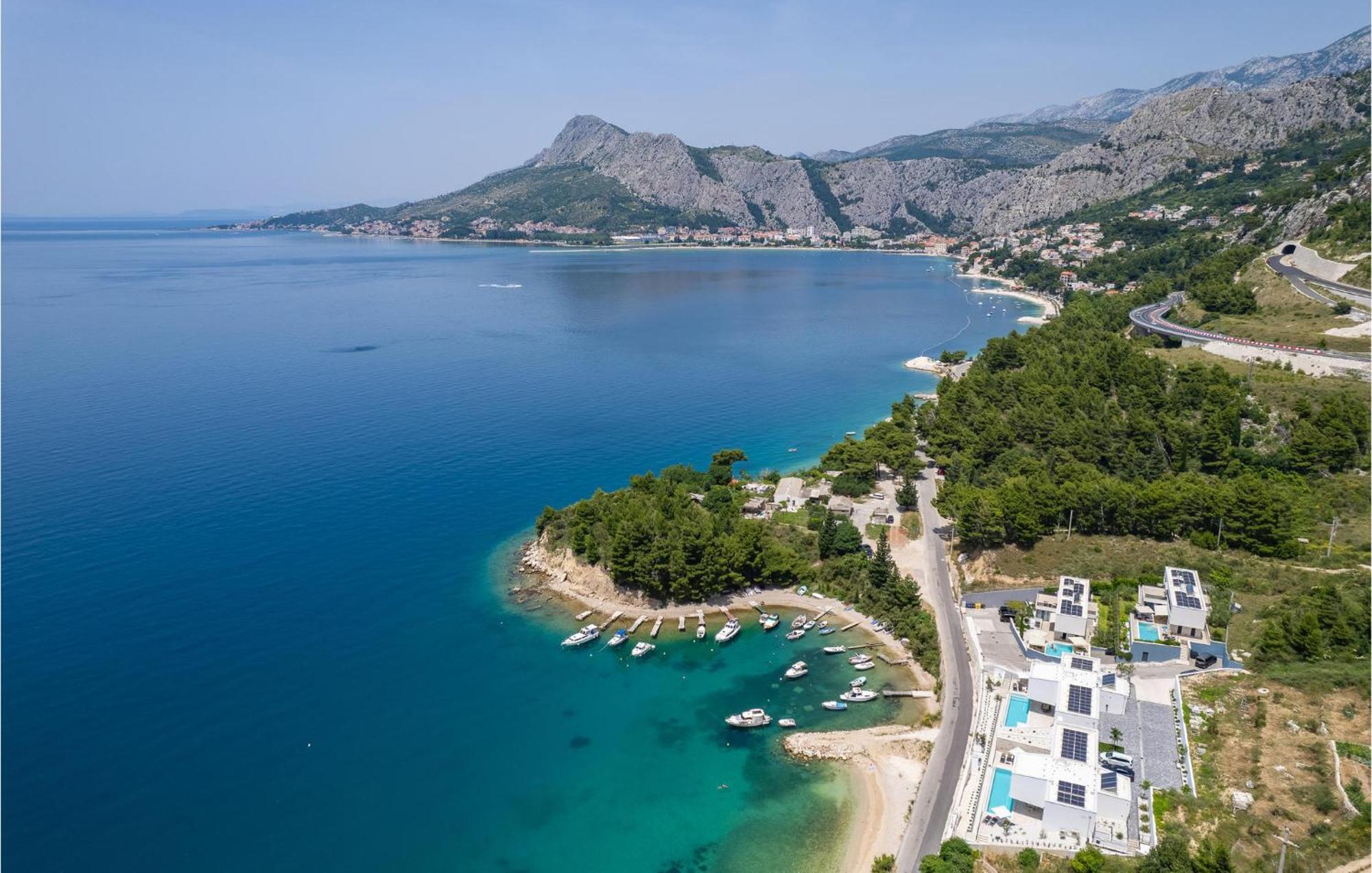 Beautiful Home In Omis With Kitchen Екстериор снимка